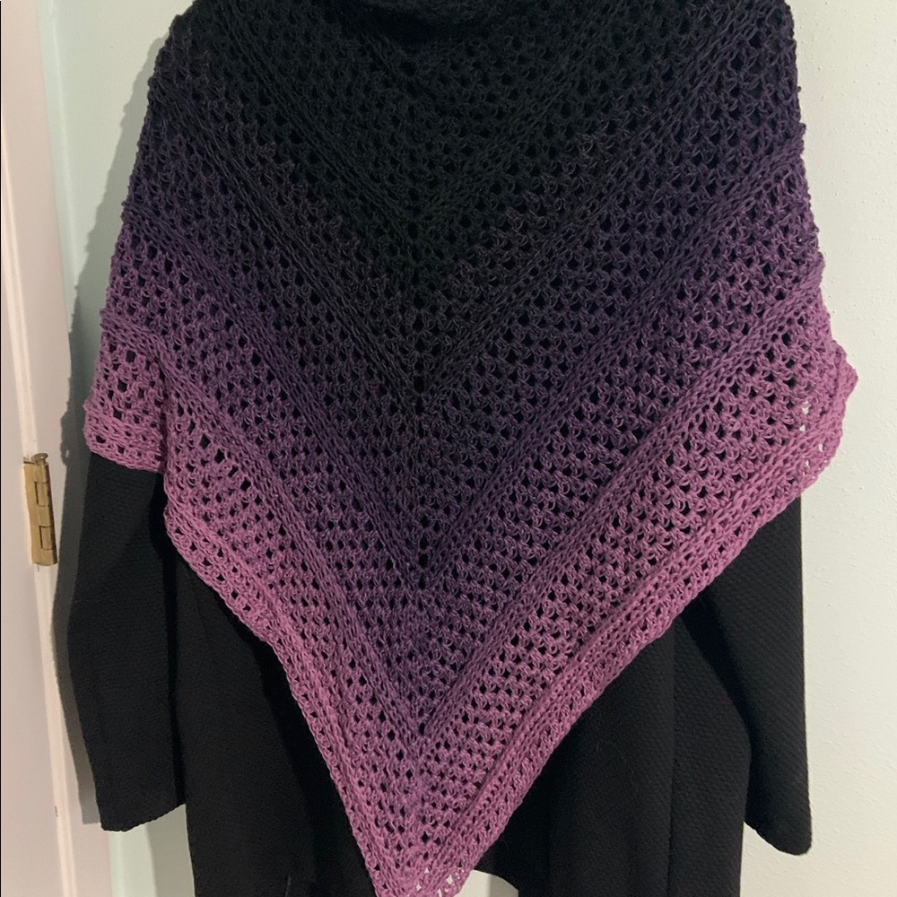 Handcrafted Scarf - Purple and Black - Picture 4 of 4